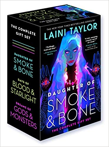 Daughter Of Smoke & Bone: The Complete Gift Set
